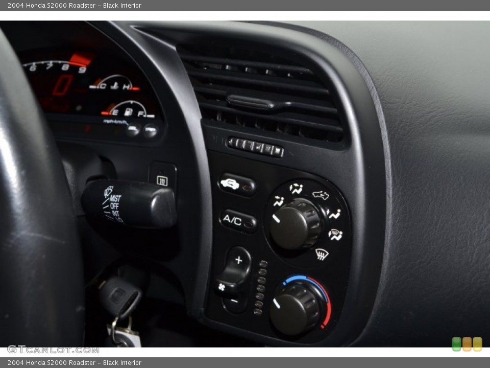 Black Interior Controls for the 2004 Honda S2000 Roadster #90857581