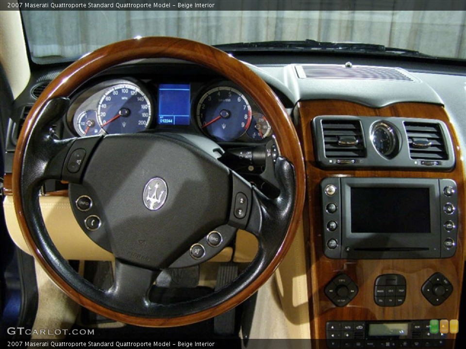 Beige Interior Dashboard for the 2007 Maserati Quattroporte  #90862