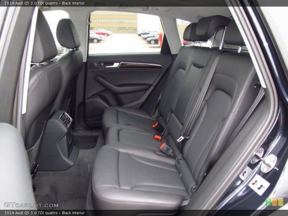 Black Interior Rear Seat for the 2014 Audi Q5 3.0 TDI quattro #90879941