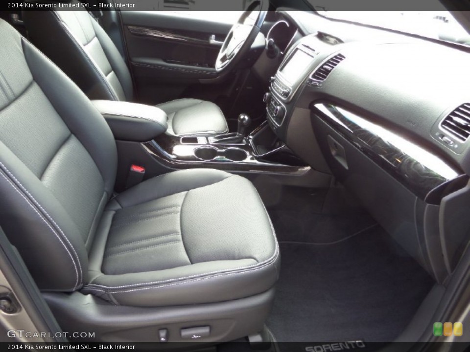 Black Interior Front Seat for the 2014 Kia Sorento Limited SXL #90928132