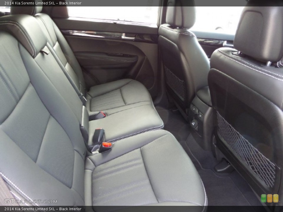 Black Interior Rear Seat for the 2014 Kia Sorento Limited SXL #90928138