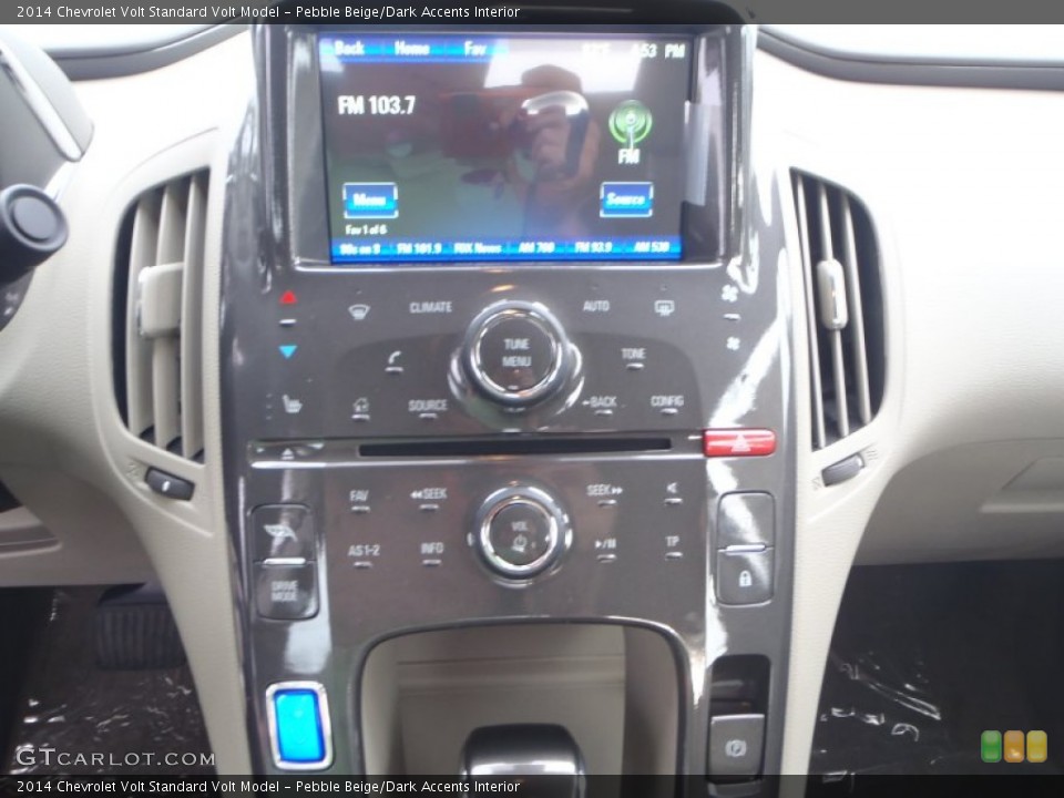 Pebble Beige/Dark Accents Interior Controls for the 2014 Chevrolet Volt  #90940799