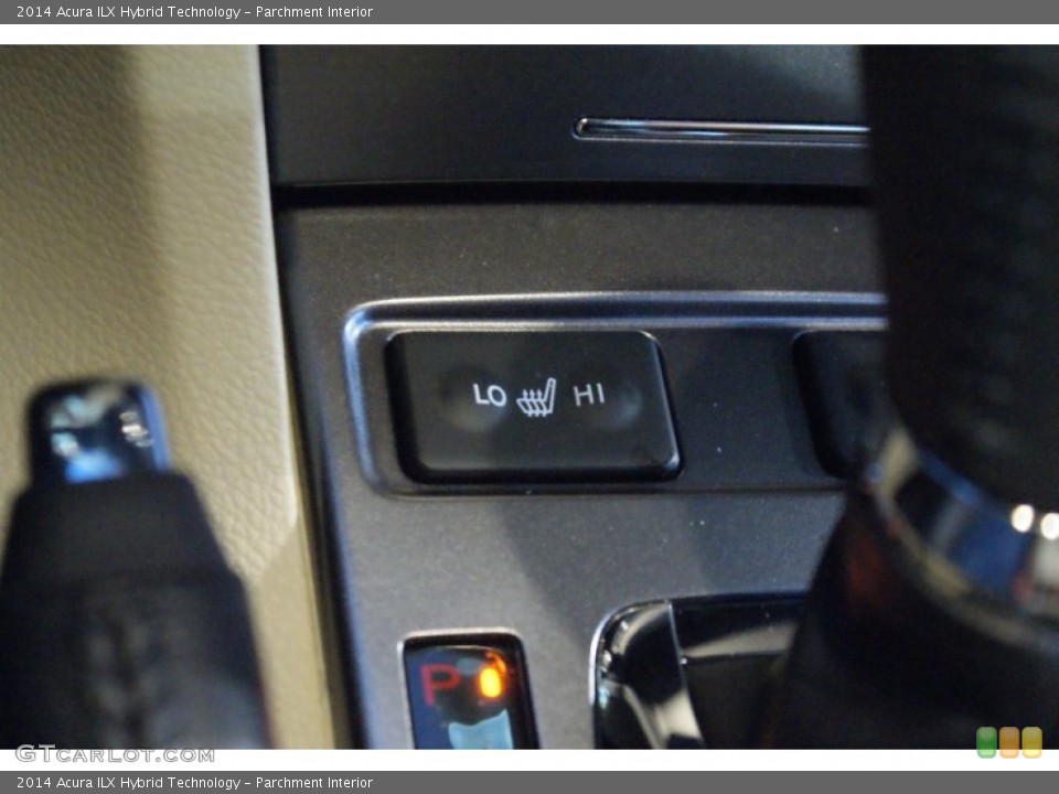 Parchment Interior Controls for the 2014 Acura ILX Hybrid Technology #90965821