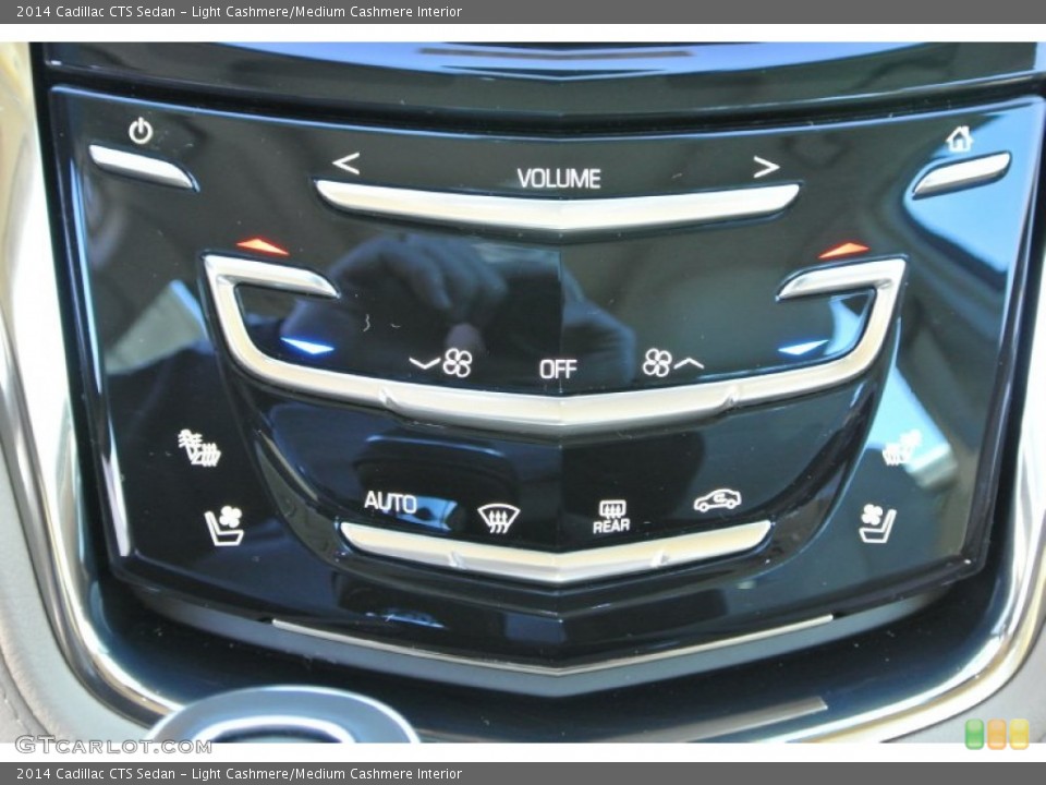 Light Cashmere/Medium Cashmere Interior Controls for the 2014 Cadillac CTS Sedan #90995916