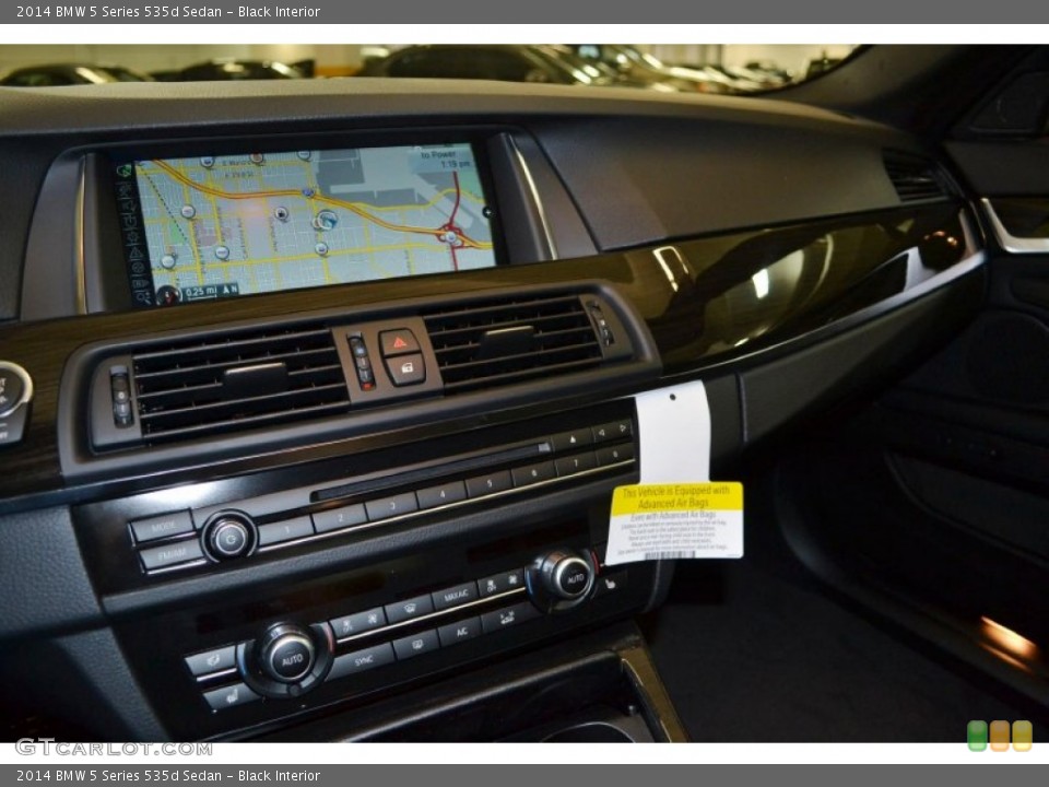 Black Interior Controls for the 2014 BMW 5 Series 535d Sedan #91034115