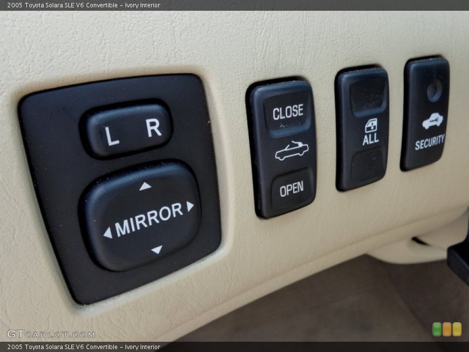 Ivory Interior Controls for the 2005 Toyota Solara SLE V6 Convertible #91051449