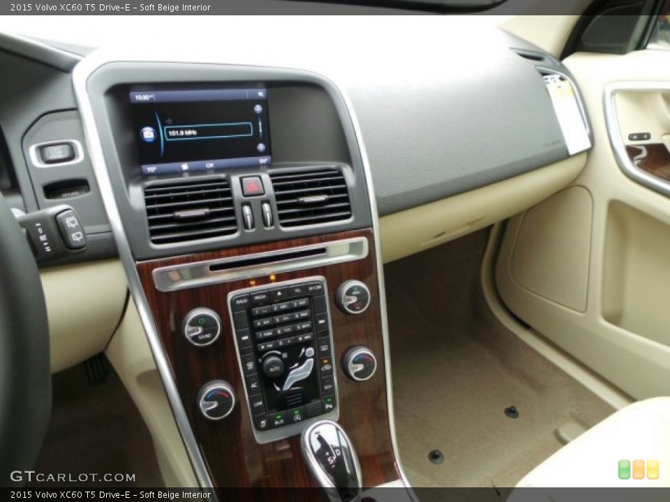 Soft Beige Interior Dashboard for the 2015 Volvo XC60 T5 Drive-E #91058637