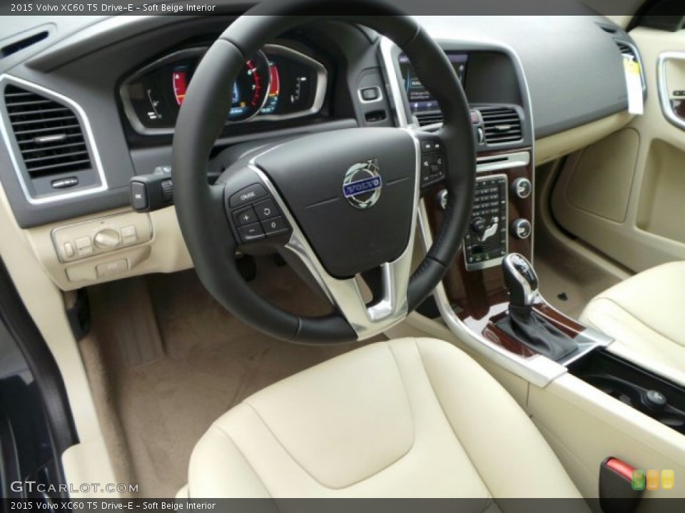 Soft Beige Interior Photo for the 2015 Volvo XC60 T5 Drive-E #91061703