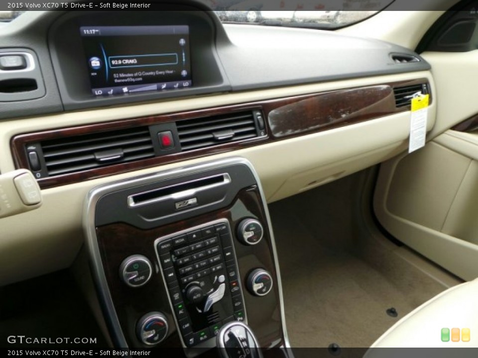 Soft Beige Interior Dashboard for the 2015 Volvo XC70 T5 Drive-E #91063145