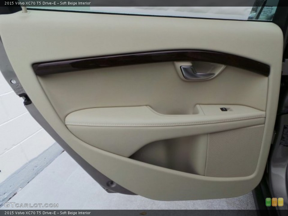 Soft Beige Interior Door Panel for the 2015 Volvo XC70 T5 Drive-E #91063332