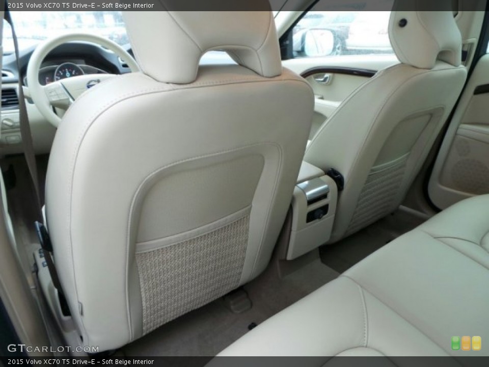 Soft Beige Interior Rear Seat for the 2015 Volvo XC70 T5 Drive-E #91063353