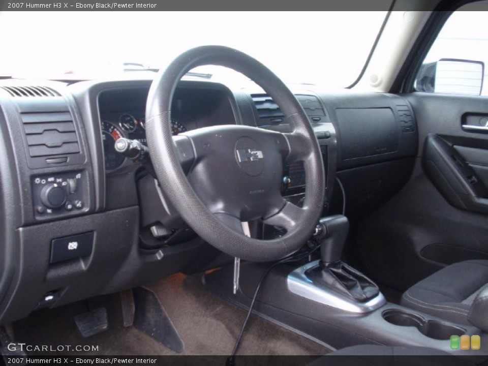 Ebony Black/Pewter Interior Photo for the 2007 Hummer H3 X #91086691