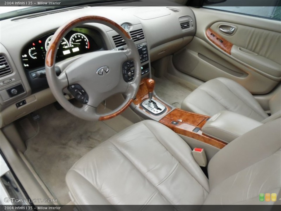 Willow 2004 Infiniti I Interiors