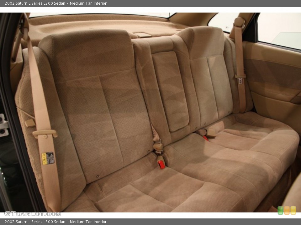 Medium Tan Interior Rear Seat for the 2002 Saturn L Series L300 Sedan #91123043