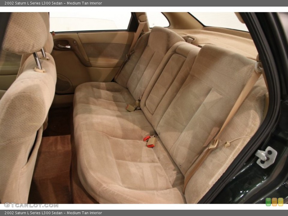 Medium Tan Interior Rear Seat for the 2002 Saturn L Series L300 Sedan #91123067