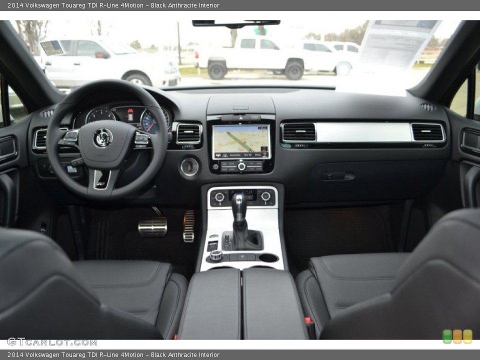 Black Anthracite Interior Dashboard for the 2014 Volkswagen Touareg TDI R-Line 4Motion #91127303