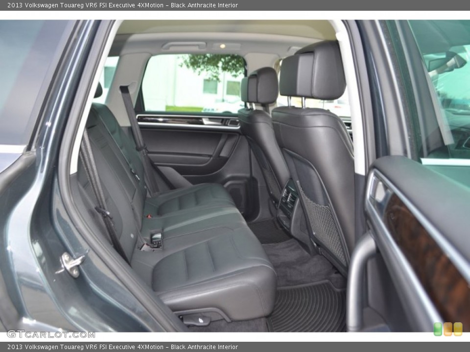 Black Anthracite Interior Rear Seat for the 2013 Volkswagen Touareg VR6 FSI Executive 4XMotion #91127429