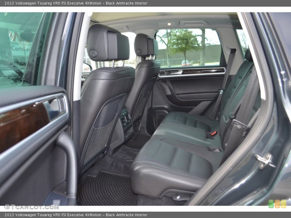 Black Anthracite Interior Rear Seat for the 2013 Volkswagen Touareg VR6 FSI Executive 4XMotion #91127432