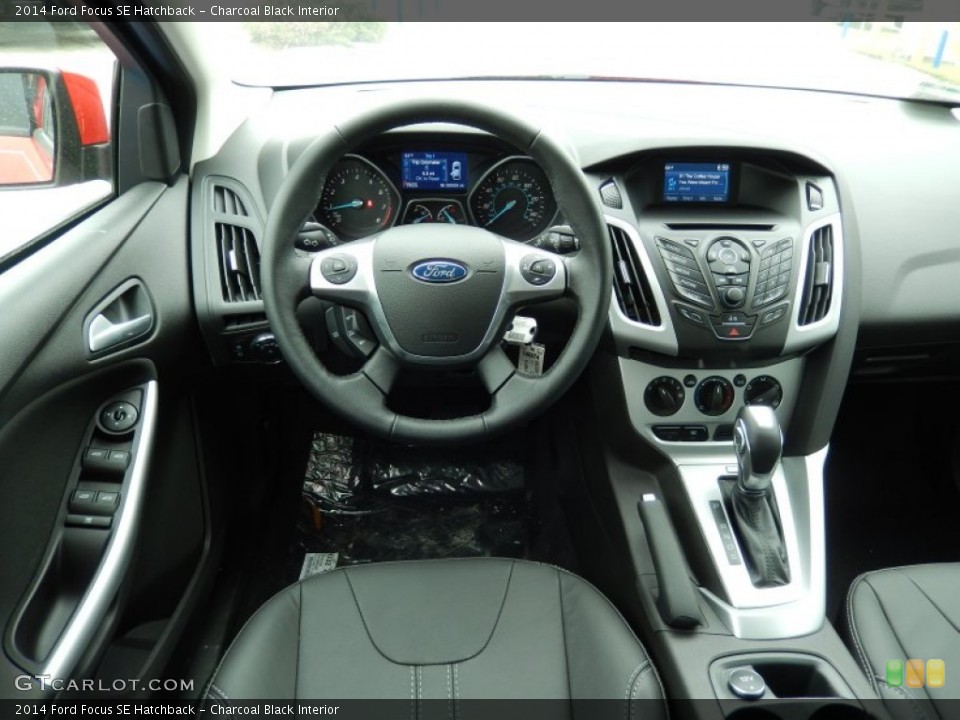 Charcoal Black Interior Dashboard for the 2014 Ford Focus SE Hatchback #91130015