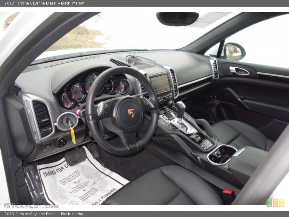 Black Interior Photo for the 2013 Porsche Cayenne Diesel #91133208
