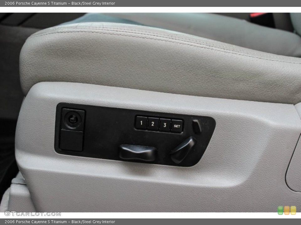 Black/Steel Grey Interior Controls for the 2006 Porsche Cayenne S Titanium #91157682