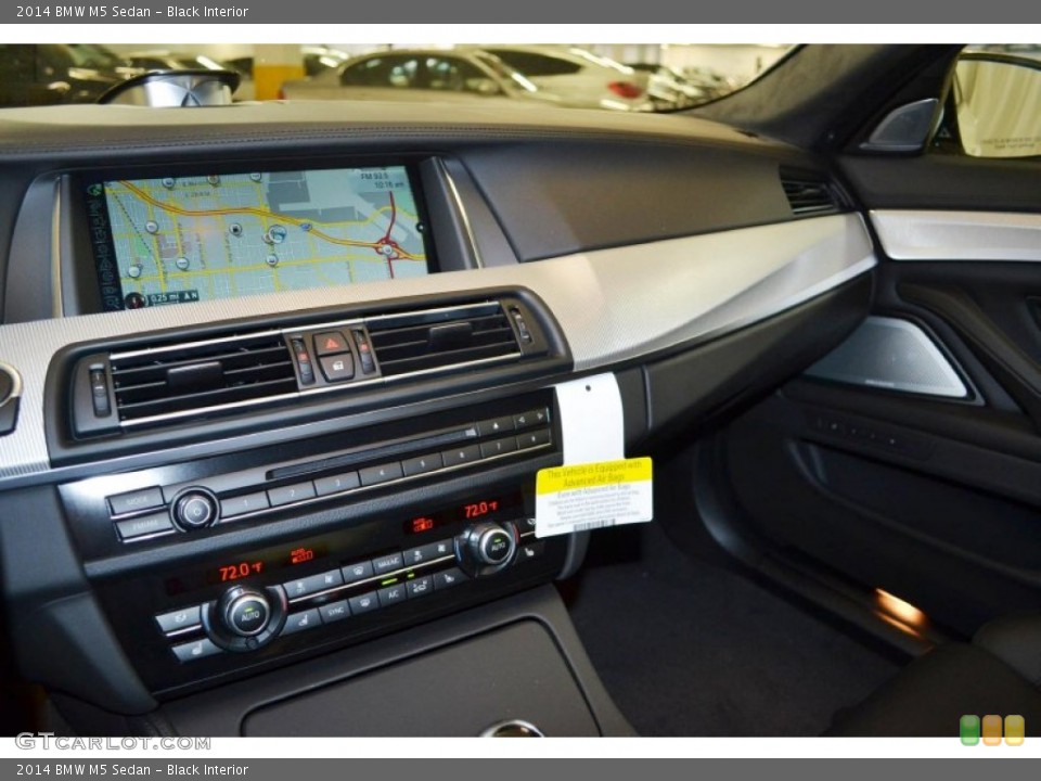Black Interior Dashboard for the 2014 BMW M5 Sedan #91213555