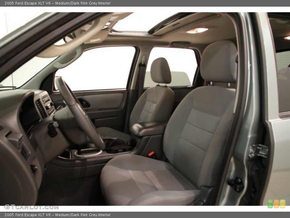 Medium/Dark Flint Grey Interior Photo for the 2005 Ford Escape XLT V6 #91223035