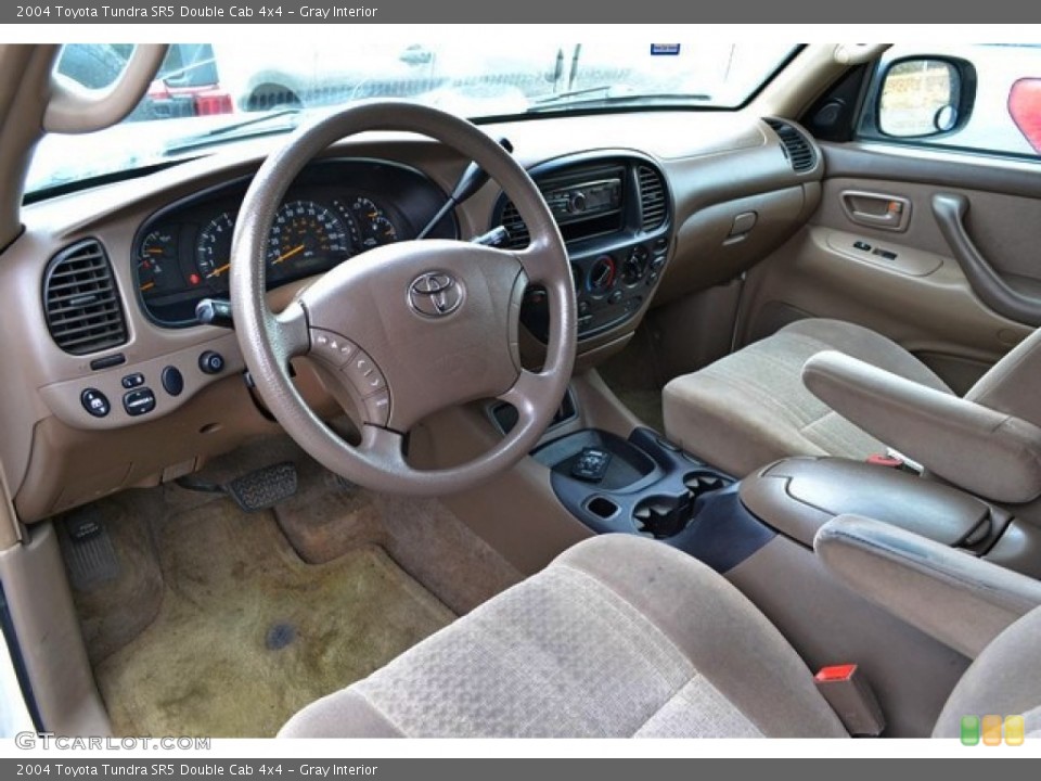 Gray Interior Photo for the 2004 Toyota Tundra SR5 Double Cab 4x4 #91242829