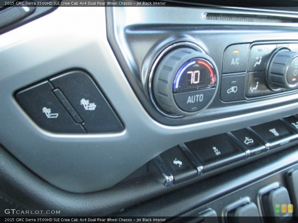 Jet Black Interior Controls for the 2015 GMC Sierra 3500HD SLE Crew Cab 4x4 Dual Rear Wheel Chassis #91247812