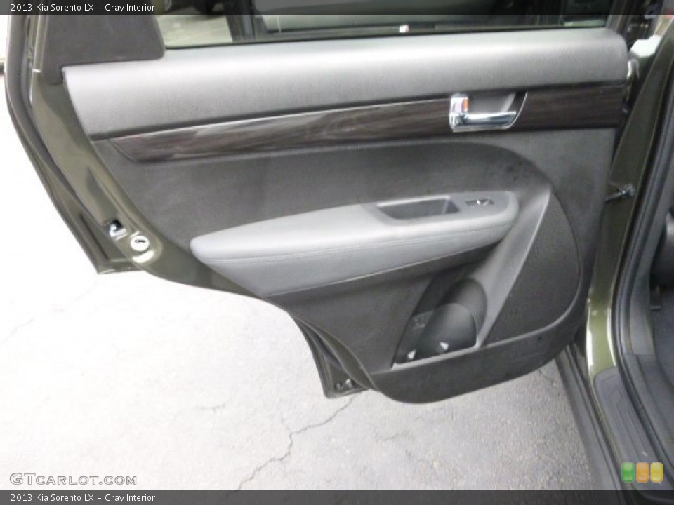 Gray Interior Door Panel for the 2013 Kia Sorento LX #91296518