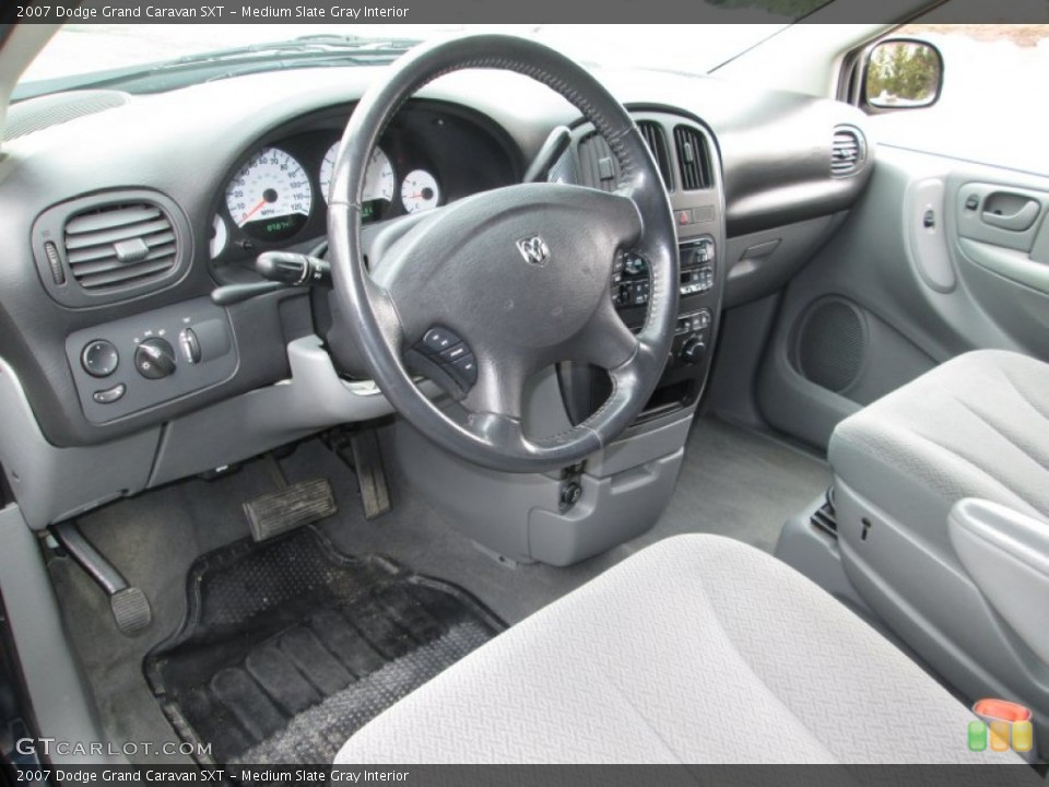 Medium Slate Gray Interior Photo for the 2007 Dodge Grand Caravan SXT #91301220