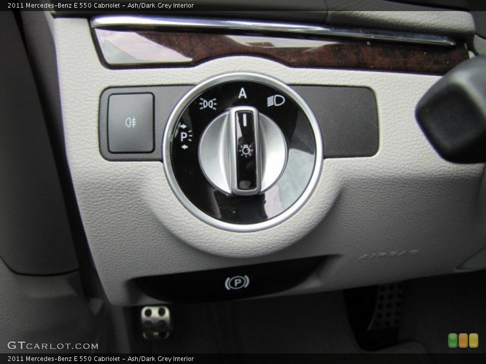 Ash/Dark Grey Interior Controls for the 2011 Mercedes-Benz E 550 Cabriolet #91310190