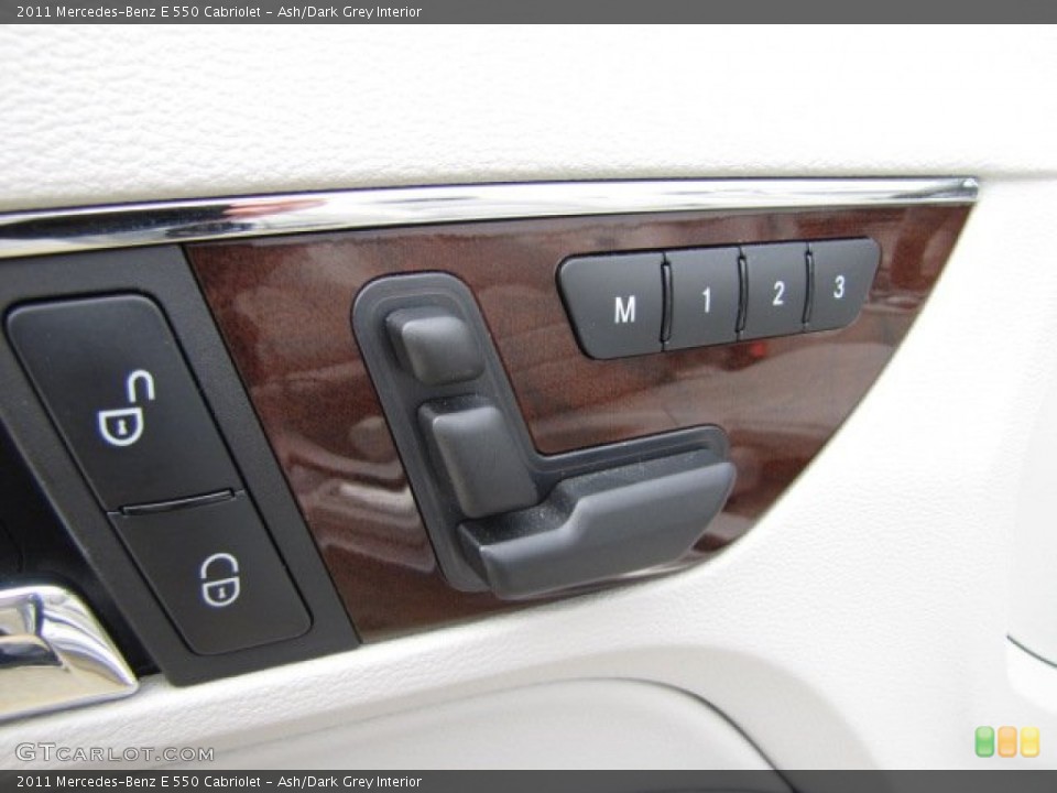 Ash/Dark Grey Interior Controls for the 2011 Mercedes-Benz E 550 Cabriolet #91310283