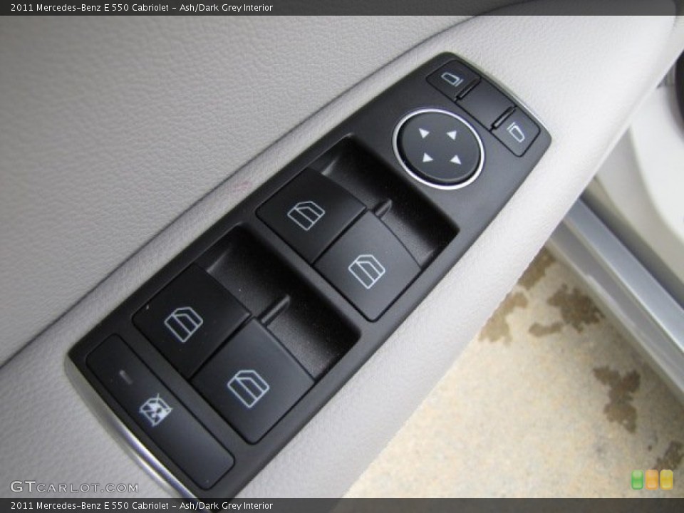 Ash/Dark Grey Interior Controls for the 2011 Mercedes-Benz E 550 Cabriolet #91310295