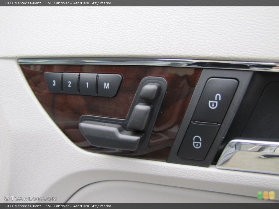 Ash/Dark Grey Interior Controls for the 2011 Mercedes-Benz E 550 Cabriolet #91310352