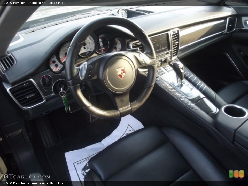 Black Interior Photo for the 2010 Porsche Panamera 4S #91329388