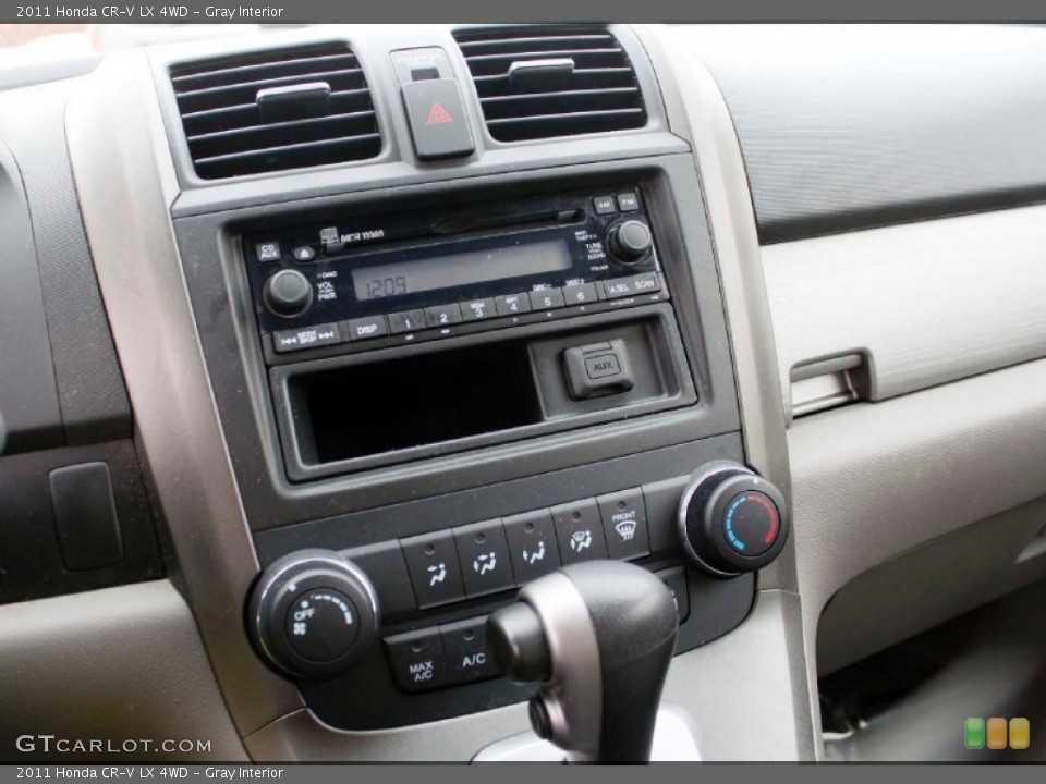Gray Interior Controls for the 2011 Honda CR-V LX 4WD #91414283