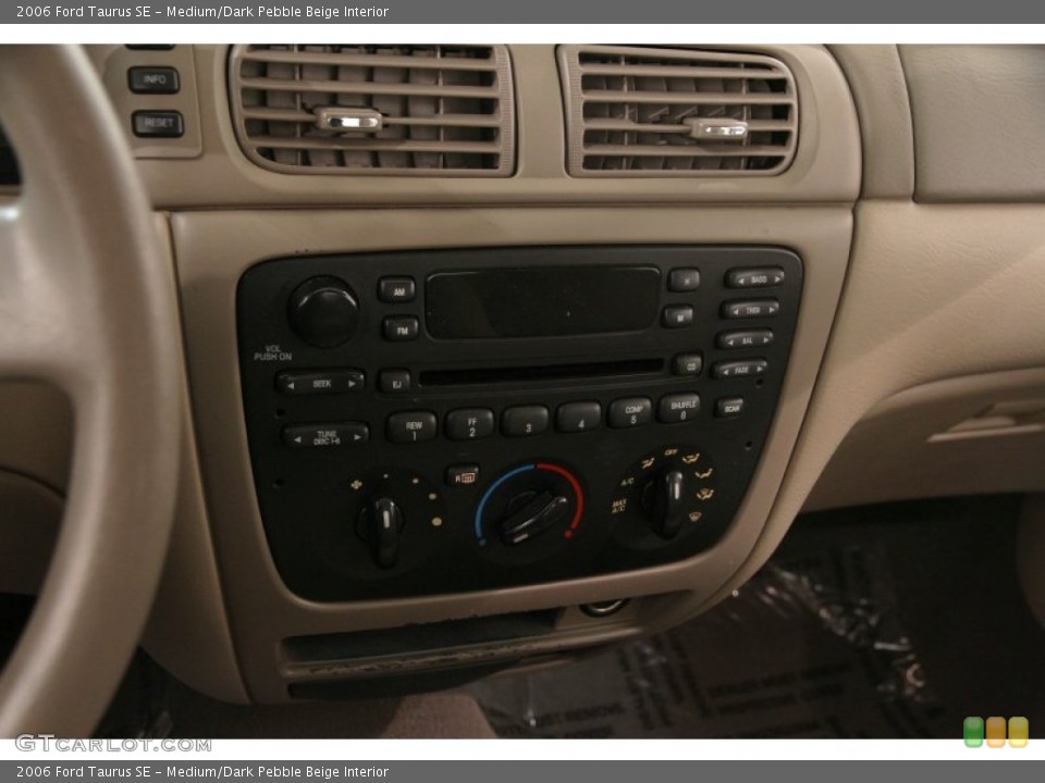Medium/Dark Pebble Beige Interior Controls for the 2006 Ford Taurus SE #91424204