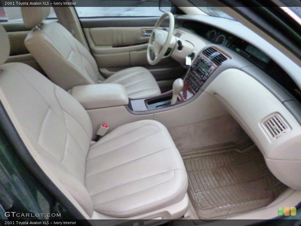 Ivory 2001 Toyota Avalon Interiors