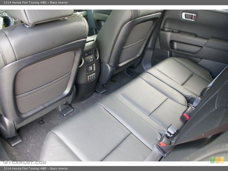 Black Interior Rear Seat for the 2014 Honda Pilot Touring 4WD #91446032