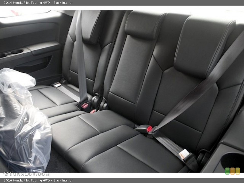 Black Interior Rear Seat for the 2014 Honda Pilot Touring 4WD #91446083