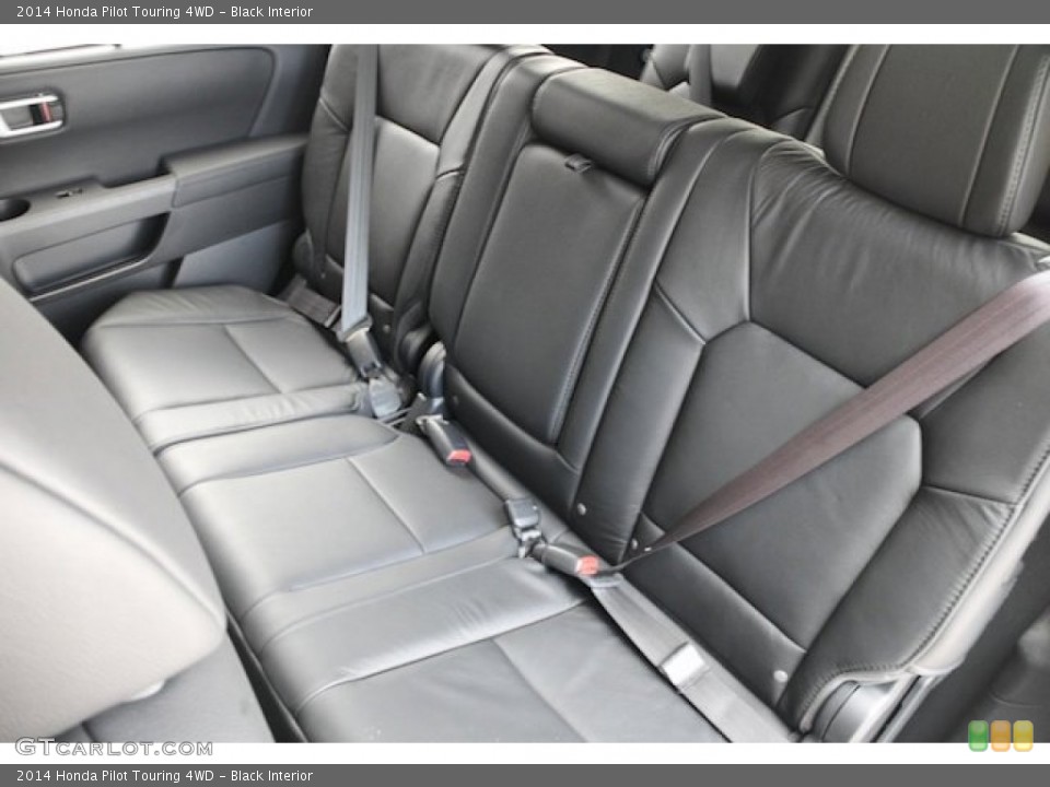Black Interior Rear Seat for the 2014 Honda Pilot Touring 4WD #91446095