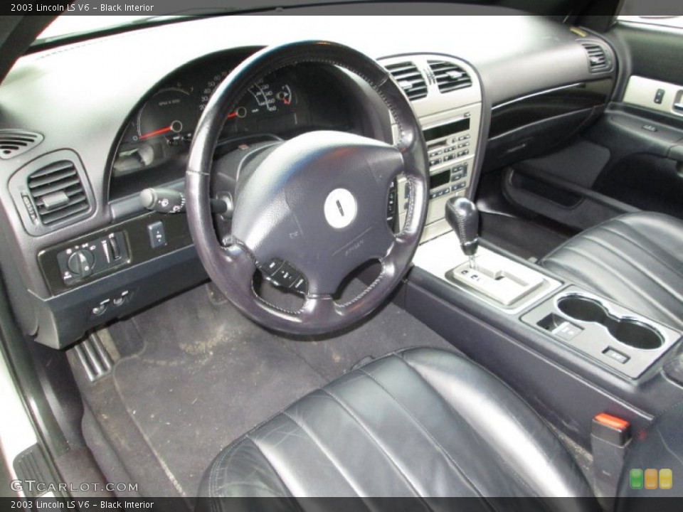 Black Interior Photo for the 2003 Lincoln LS V6 #91450609