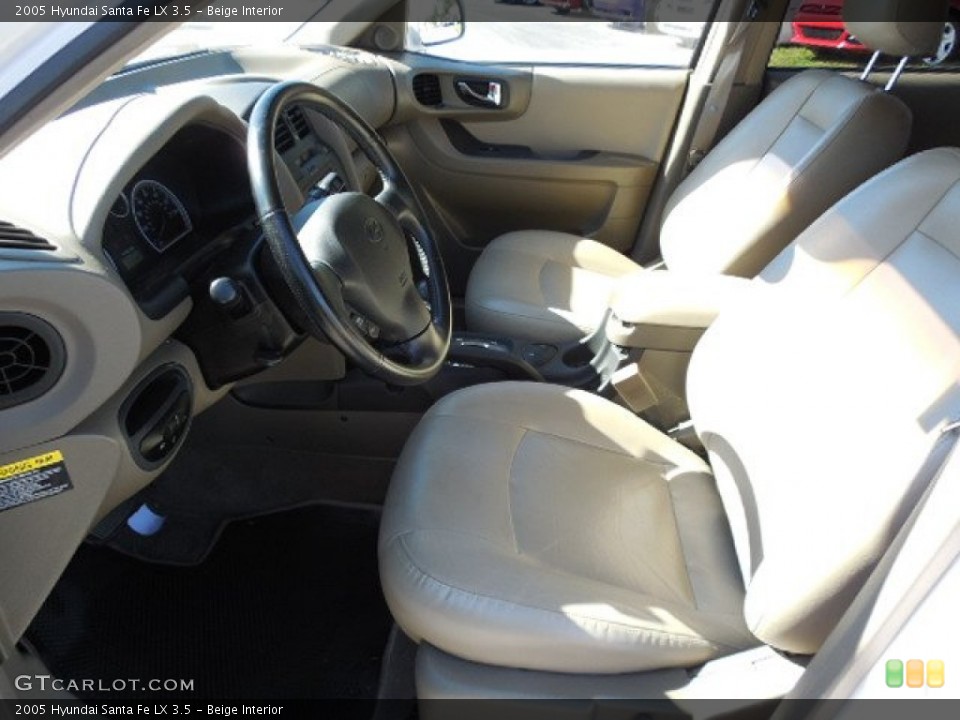 Beige Interior Photo for the 2005 Hyundai Santa Fe LX 3.5 #91471299