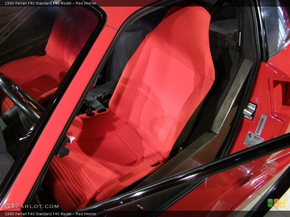 Red Interior Photo for the 1990 Ferrari F40  #91500