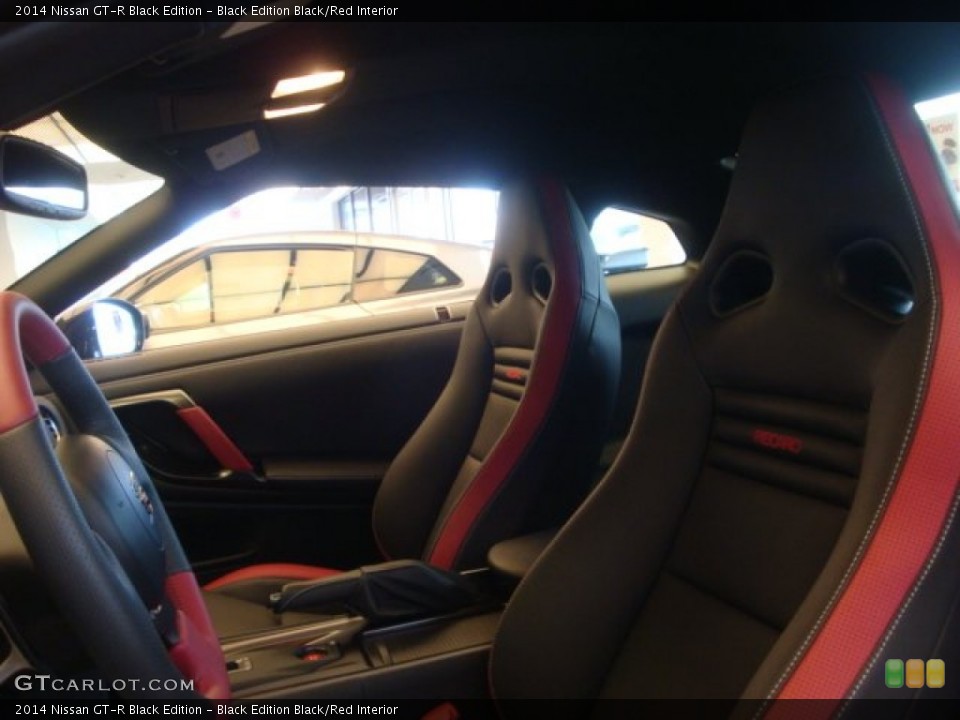 Black Edition Black/Red Interior Front Seat for the 2014 Nissan GT-R Black Edition #91518902