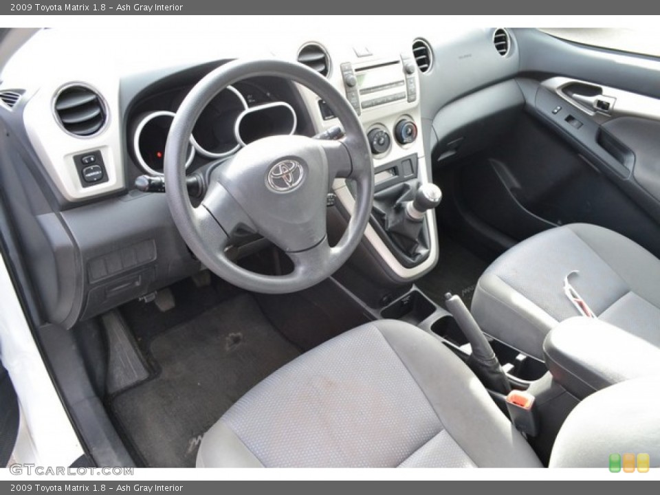 Ash Gray Interior Photo for the 2009 Toyota Matrix 1.8 #91565663