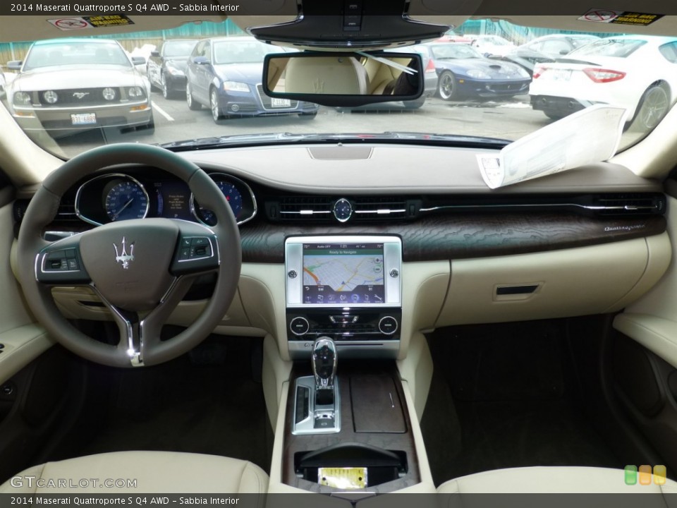Sabbia Interior Dashboard for the 2014 Maserati Quattroporte S Q4 AWD #91574828