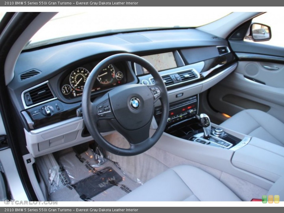Everest Gray Dakota Leather Interior Photo for the 2010 BMW 5 Series 550i Gran Turismo #91575599