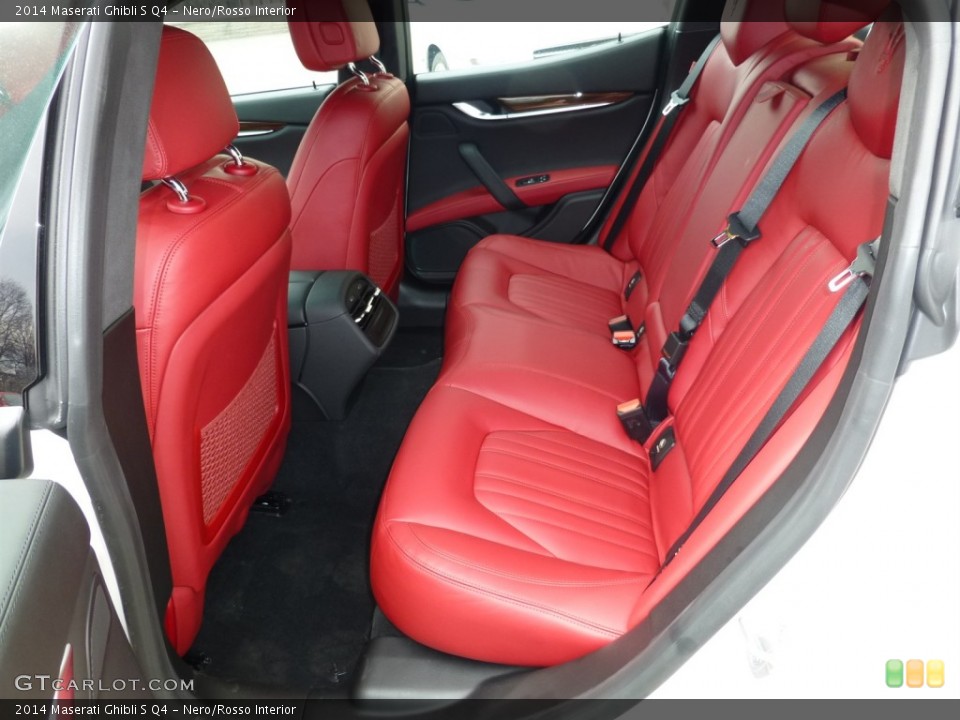 Nero/Rosso Interior Rear Seat for the 2014 Maserati Ghibli S Q4 #91576535